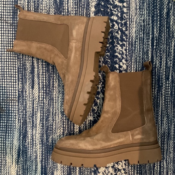 Zara leather lug ankle boots - Picture 3 of 4